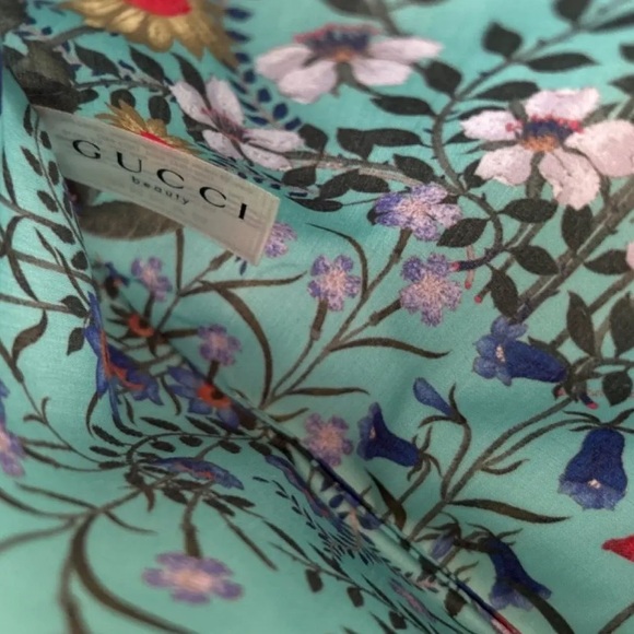 Brand New Gucci Luxury makeup 💄 cosmetic Iridescent color - Picture 3 of 6